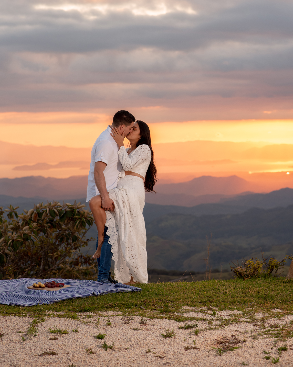 couple session, destination wedding, Costa Rica, elopement, tamarindo, la fortuna, sunset monteverde