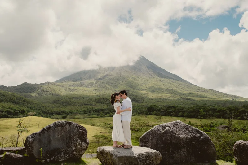Elopement, wedding photographer in costa rica. Joice Dahianna. La Fortuna, Monteverde7