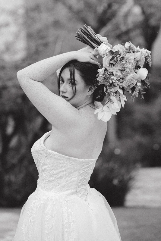Wedding Photography in Costa Rica: newlyweds Roberto and Jennifer near Arenal Volcano
